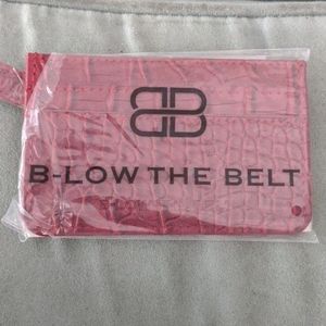 B-low the belt card case